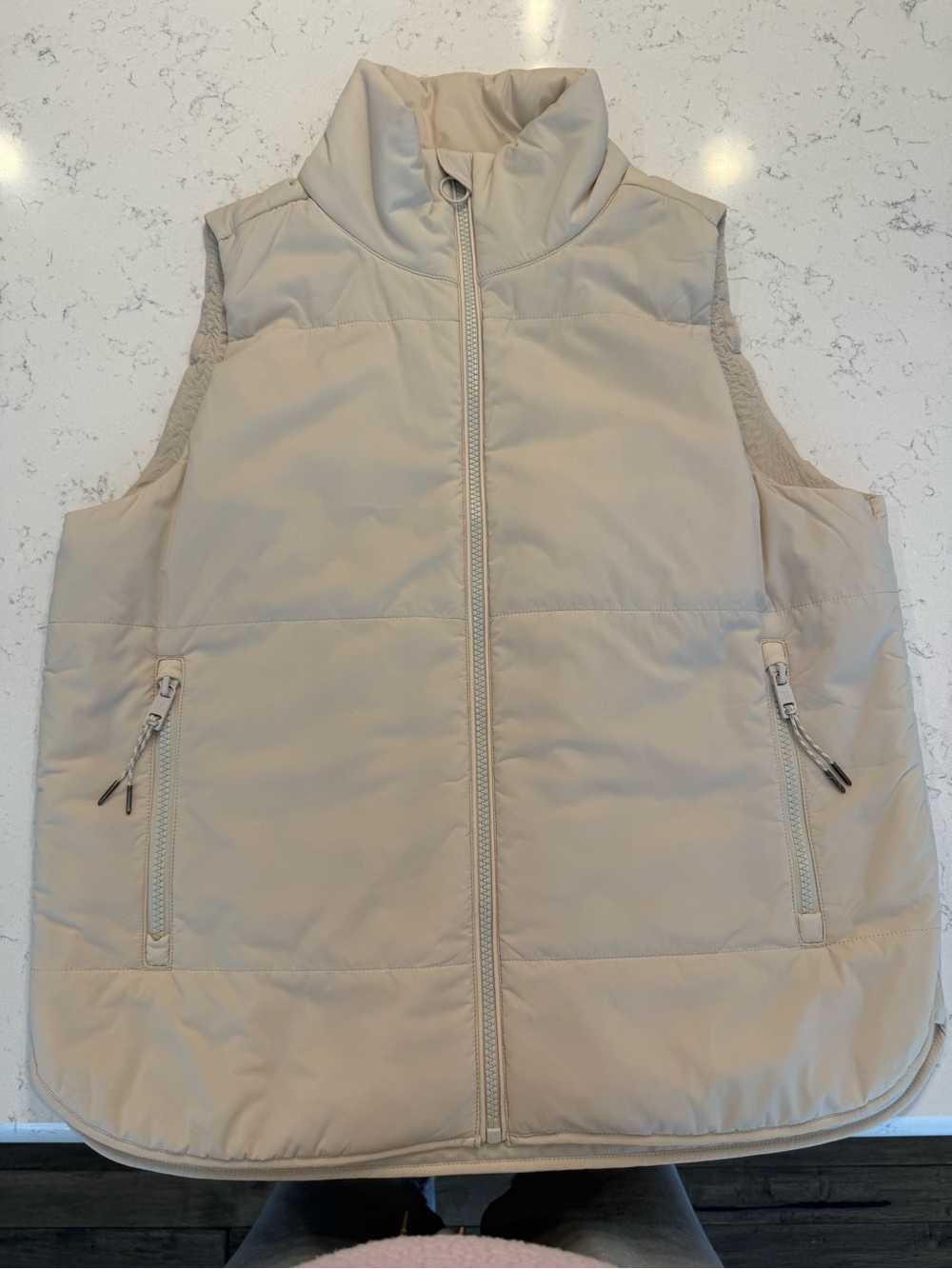Vuori Womens Insulated Vest - New without Tags